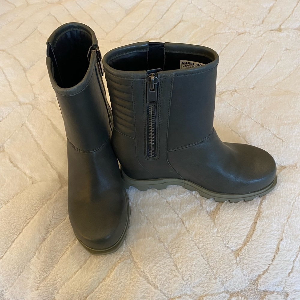 SOREL Boots Pine Green Size 6.5